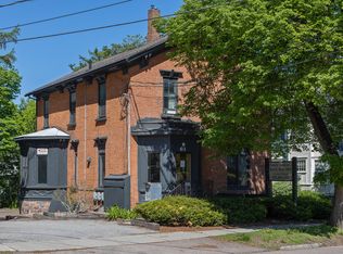 61 S Willard St APT 3, Burlington, VT 05401