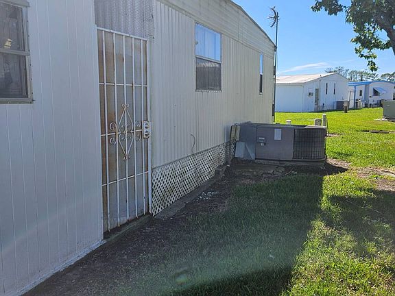 4th image of 7703 Homer Ave