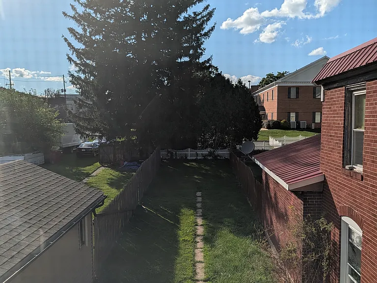 273-275 Water St — Photo 11