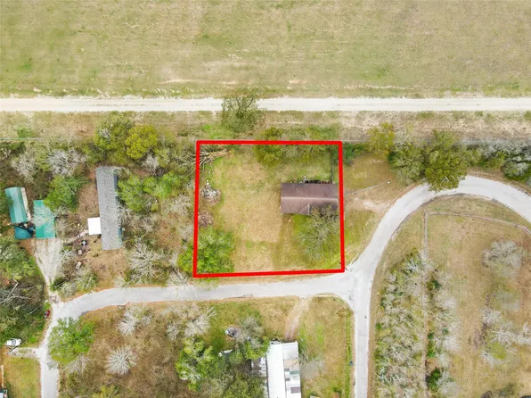 7 & 9 Julie Beth St, Huntsville, TX 77320