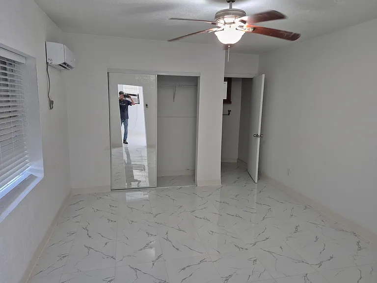 2113 Taylor St #2 — Photo 11