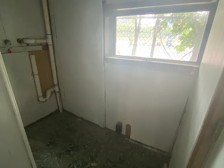 718 Hattie St #1 — Photo 5
