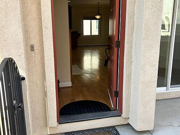 3rd image of 2130 Washington Ave