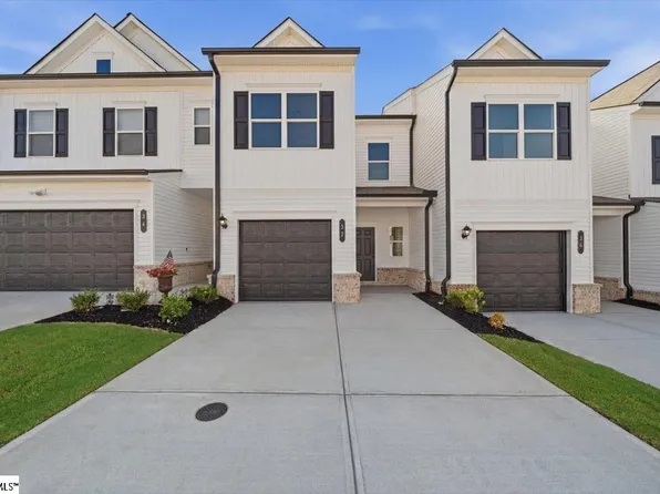 32 Lone Cypress St, Travelers Rest, SC 29690
