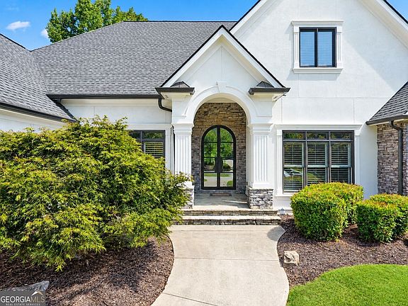 3rd image of 6815 Sunbriar Dr