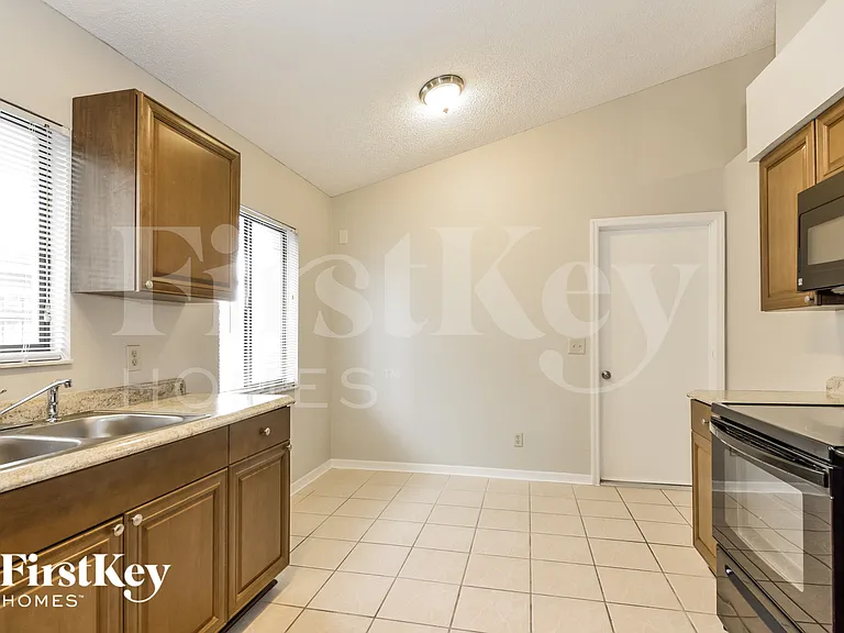 4322 Kipling Ave — Photo 7
