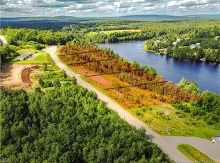 34 Clearview Ct, Nackawic, NB E6G 2M8