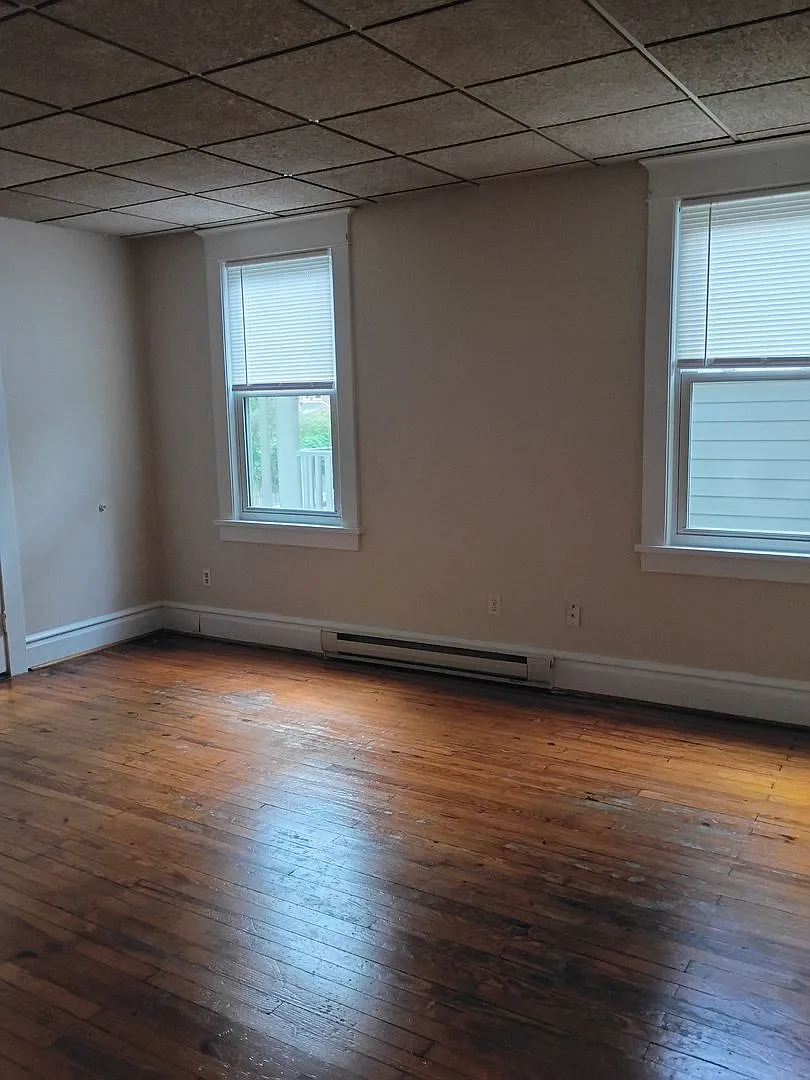 Braddock Rd Highlander — Photo 4