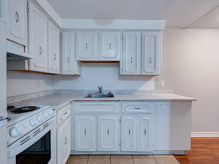 26 Gordon St — Photo 5