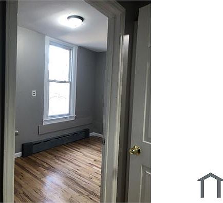 3rd image of 63 Tompkins St Floor 2