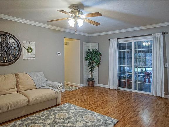 2nd image of 5202 Las Campanas St