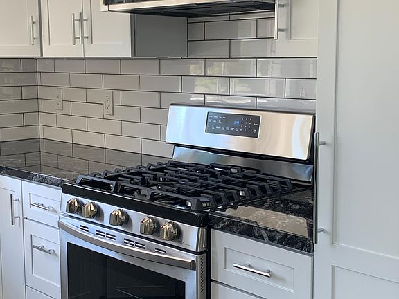 5th image of 699 Roble Ave #4