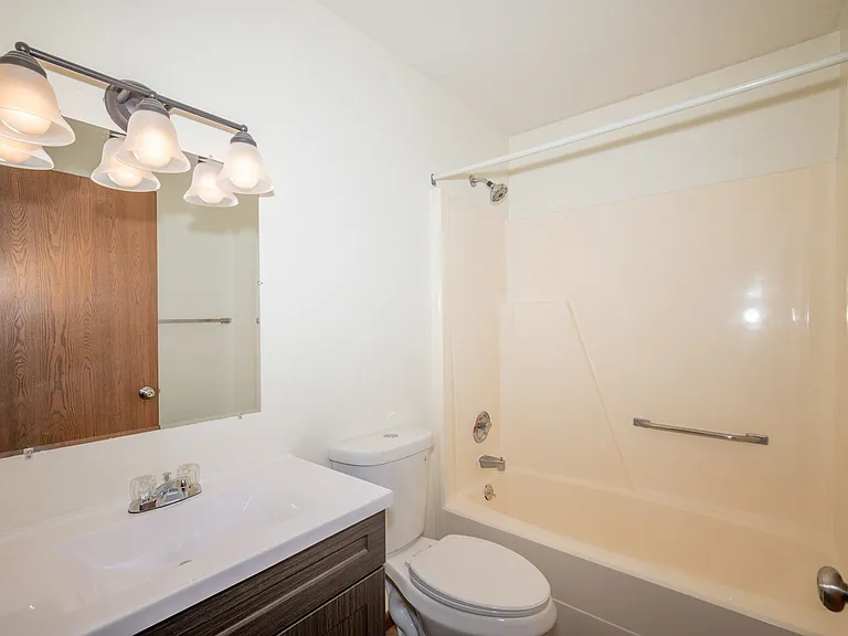 Northtowne Apartments — Photo 20