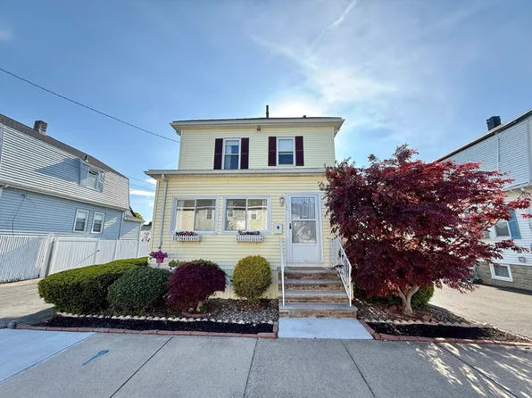 17 Cleveland St, Malden, MA 02148
