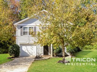1106 Stonehenge Ln, Charlotte, NC 28216