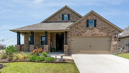 900 Slate Ln Photo 1