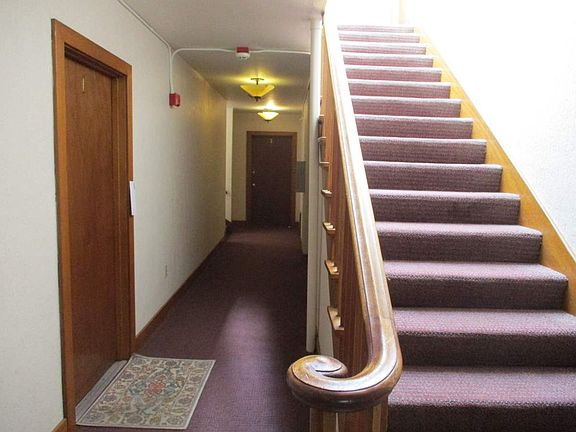 4th image of 514 N 11th St APT 5