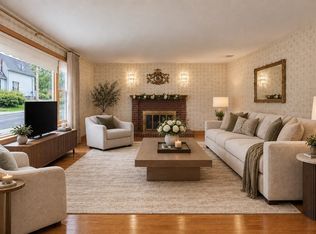 11 Preston St, Wakefield, MA 01880