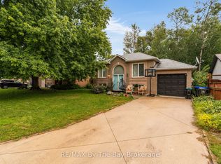 5 Brillinger Dr, Wasaga Beach, ON L9Z1L4