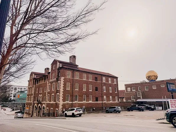 535 Locust St APT 202, Knoxville, TN 37902