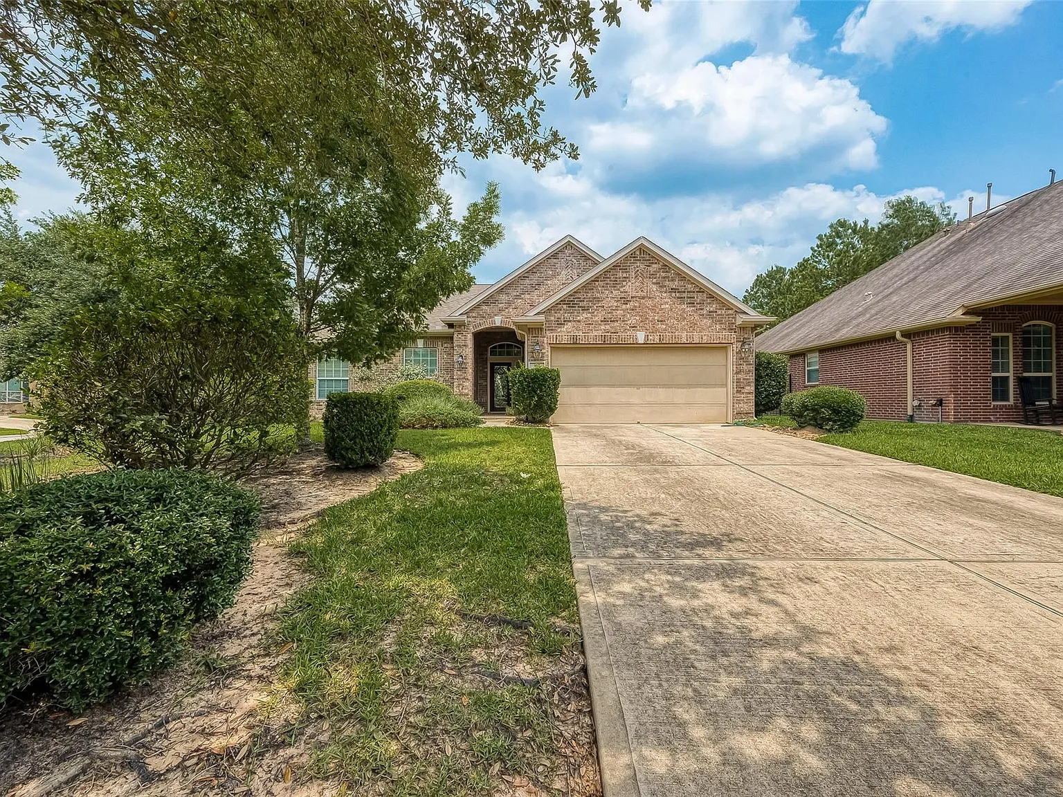 4 bed, 3.0 bath, 2532 sqft, $4,200 — Photo 4