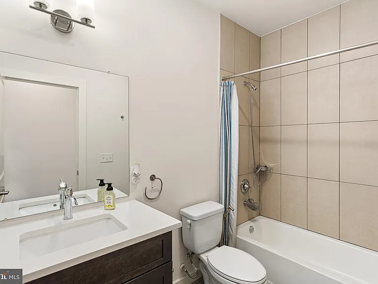 1841 N 6th St #8 — Photo 12