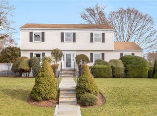218 Stamford Ave, Stamford, CT 06902