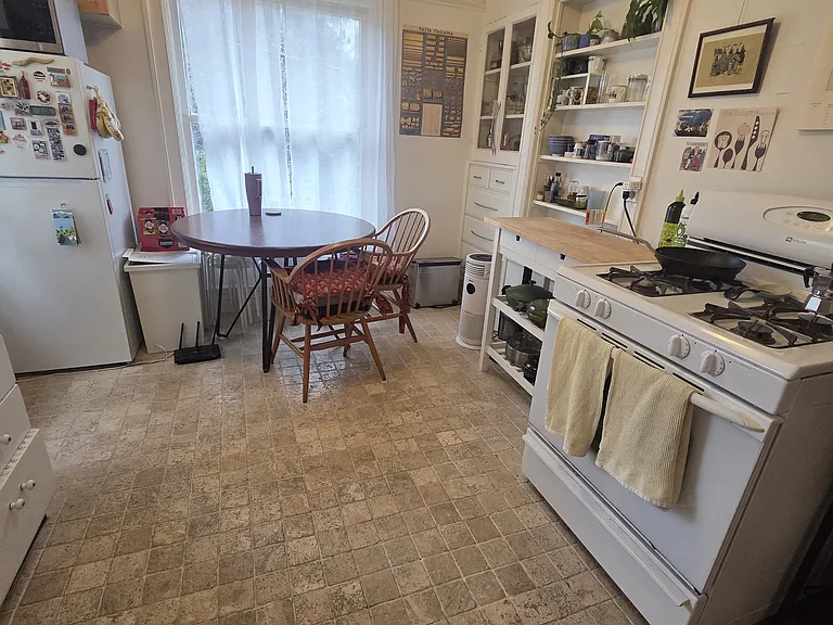 2626 Benvenue Ave #3 — Photo 9
