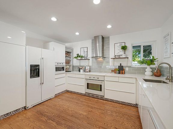 5th image of 200 Foster Road