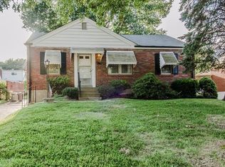 9839 Ravensbrook Dr, Saint Louis, MO 63123
