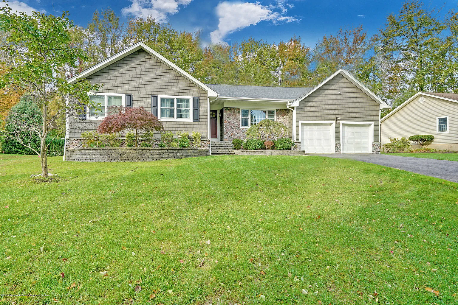 32 Middlebrook Dr photo 1