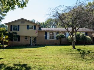 700 Albany Dr, Hermitage, TN 37076