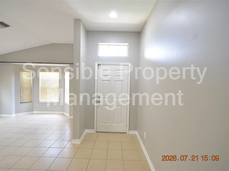 4033 Huntingdale Ct — Photo 5