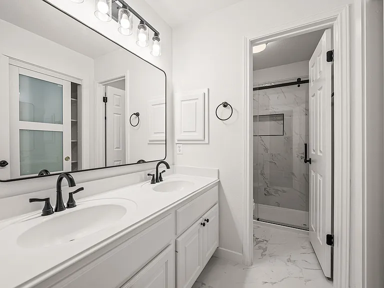 11905 Lake Stone Dr — Photo 2