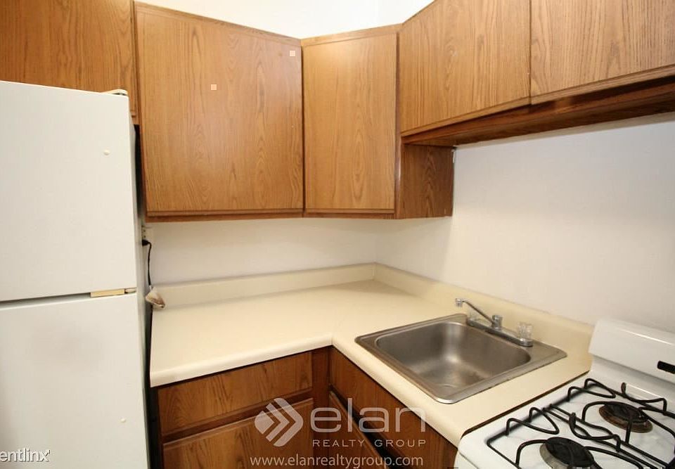 1st image of 711 W Belmont Ave APT 510