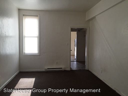 2nd image of 720 W Poplar St