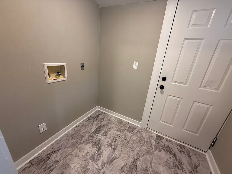 1406 Callahan St — Photo 12