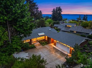 10918 NE Bill Point Ct, Bainbridge Island, WA