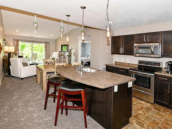 5th image of 2367 Twelve Oaks Dr