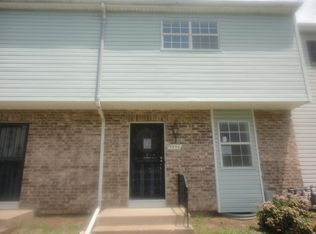 5950 E 129th St, Grandview, MO 64030