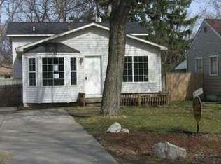 5590 Harrell Dr, Waterford, MI 48329