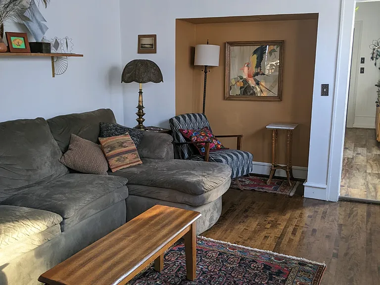Living room. Kitchen entrance on the right