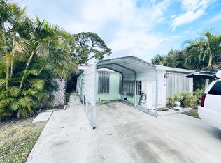 5113 Lake Blvd, Delray Beach, FL 33484