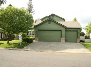 3611 E Highgrove Ln, Spokane, WA 99223