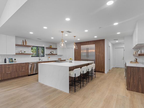 4th image of 14756 Stirrup Lane