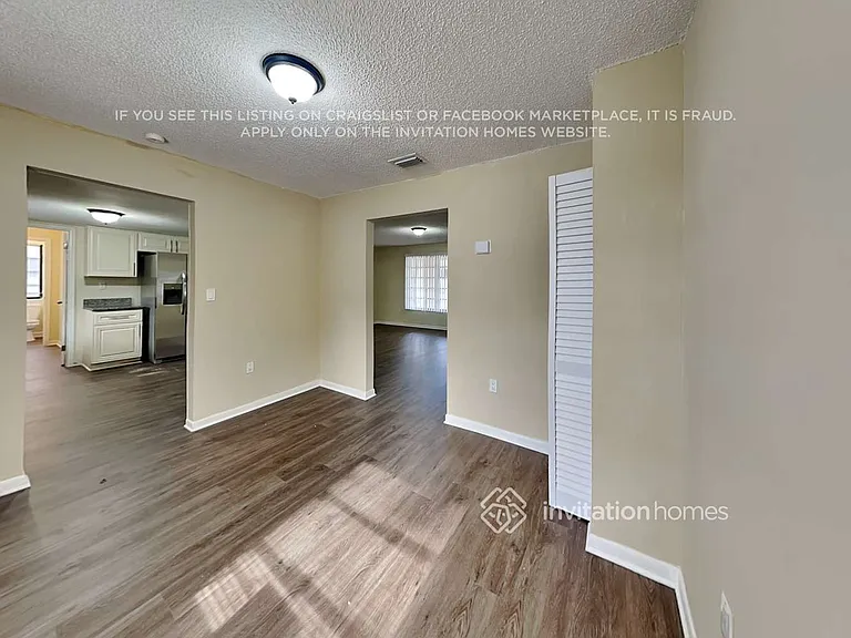 1904 SW 96th Ave — Photo 8