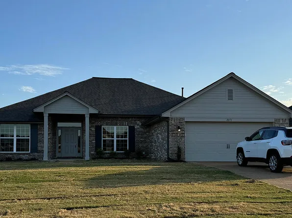 2271 Walk Jones Way, Southaven, MS 38672