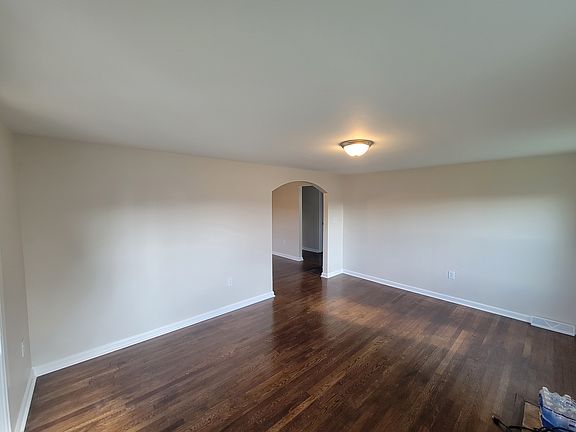 2nd image of 123 Leonard Ave