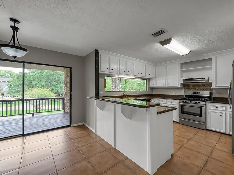 4 Waters Edge St — Photo 14