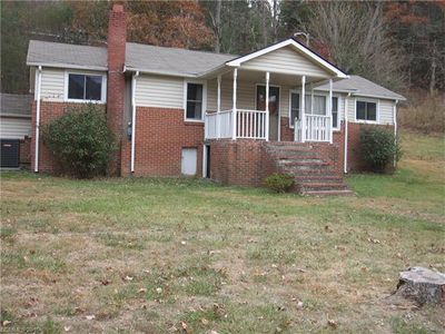 895 Bee Tree Rd, Swannanoa, NC, 28778
